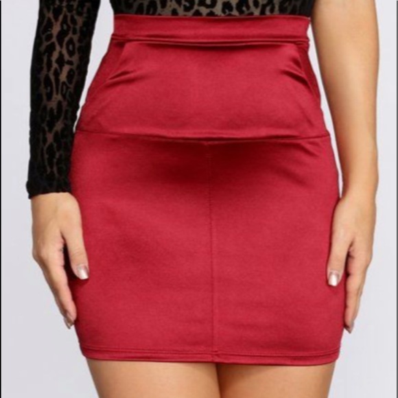 Two piece santin set - Picture 2 of 3